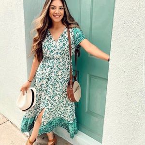 Meet your Posher, Crystal